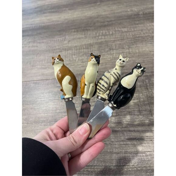 Set of 4 Boston Warehouse Cat Stainless Spreaders Cheese Charcuterie - Picture 1 of 4